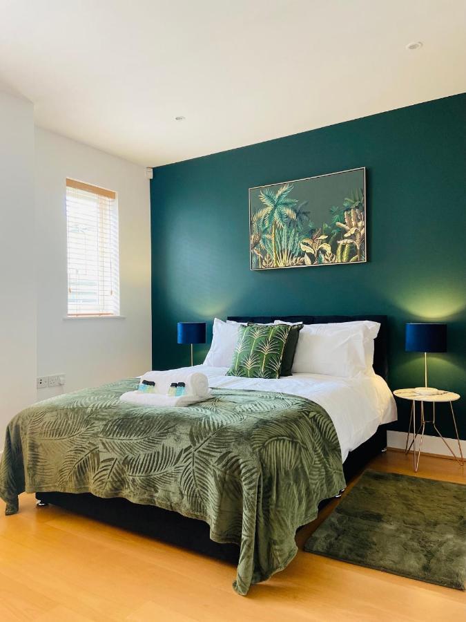 2 Bedroom, 2 Bathroom Apartment With Free Parking In A Great Location Cambridge  Extérieur photo
